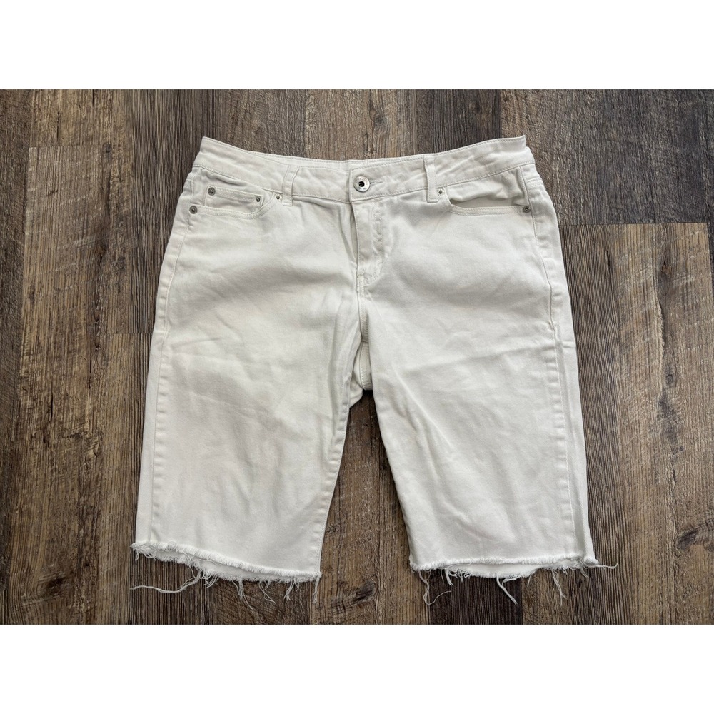 DKNY Jeans Womens White Denim Bermuda Shorts‎ Raw Hem Size 10 Stretch Cotton